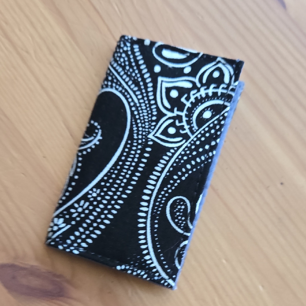Vera Bradley "Stellar Paisley" Card Case